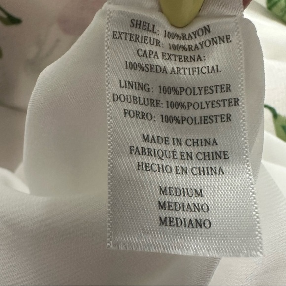 RAILS Koreen Short Sleeve Wrap Dress SZ Medium White Cherry Bloom Date Night EUC - Picture 7 of 10